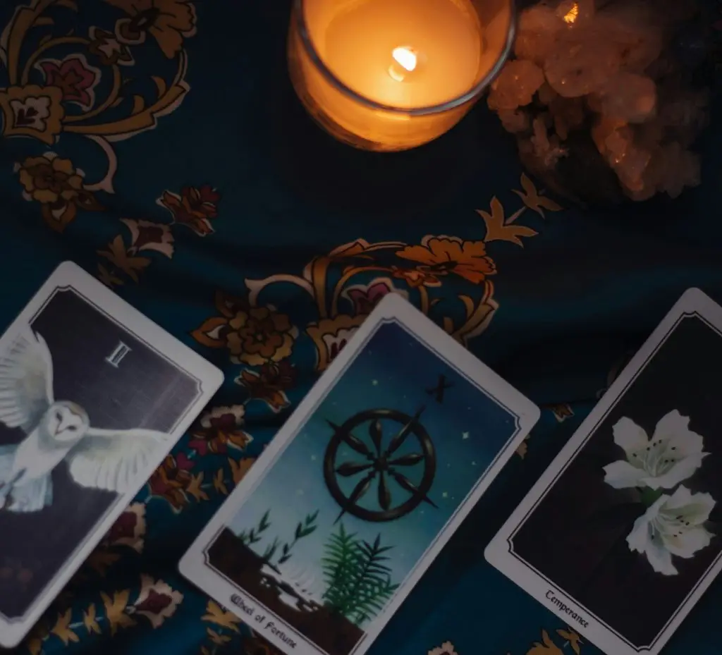 Yes or No Tarot Spread